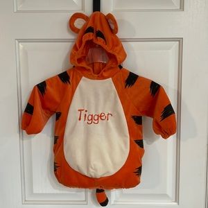 Disney Tiger, 12 Mths, Adorable, Like New, Back Zipper Closure